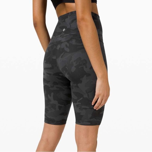 Lululemon Align Highrise Biker Shorts 10” Camo | Size 4 - Picture 1 of 5